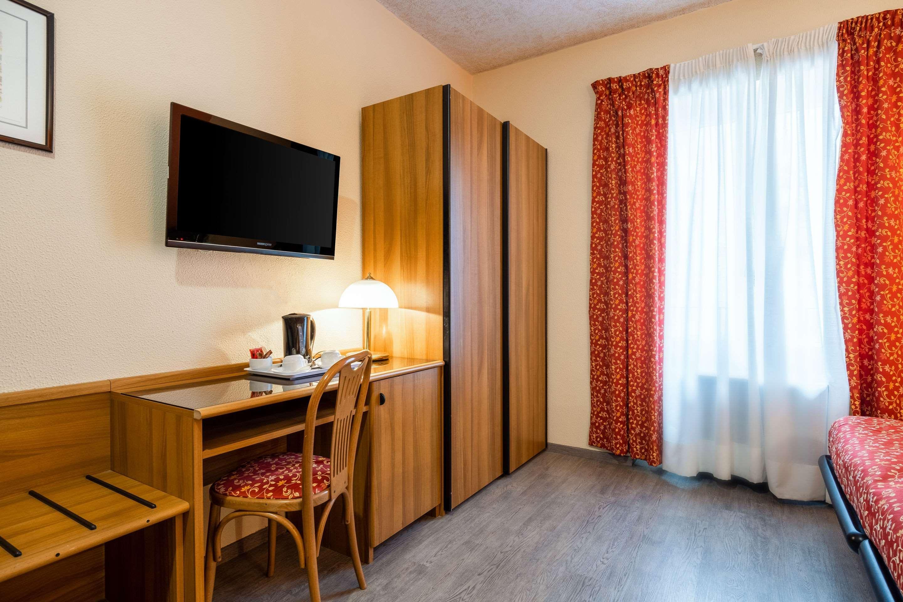 Hotel Europa Genoa Exterior photo